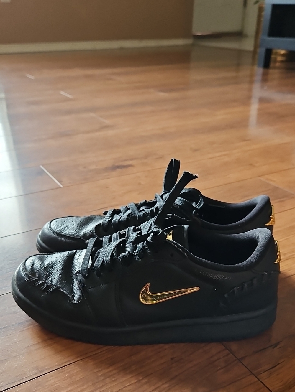 Nike Air Jordan Black Leather And Gold Hardwear Size 9 Women